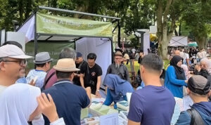 Dua Profesor FSRD ITB ‘Jual Ijazah Palsu’ di Pasar Seni ITB, Pengunjung Bisa Langsung Wisuda -71910- (1U)