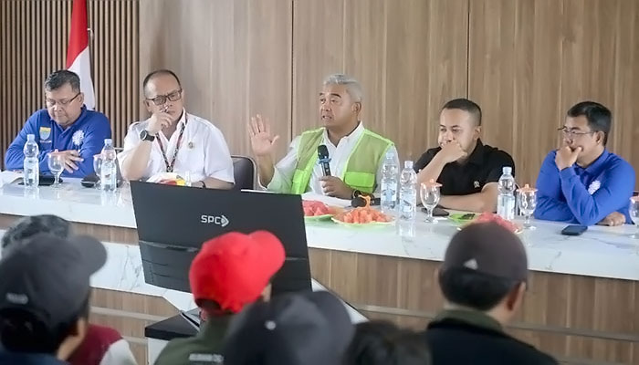 Farhan Ajak Warga Cigending Jadi Barisan Siaga Bandung Timur -71510- (1U)