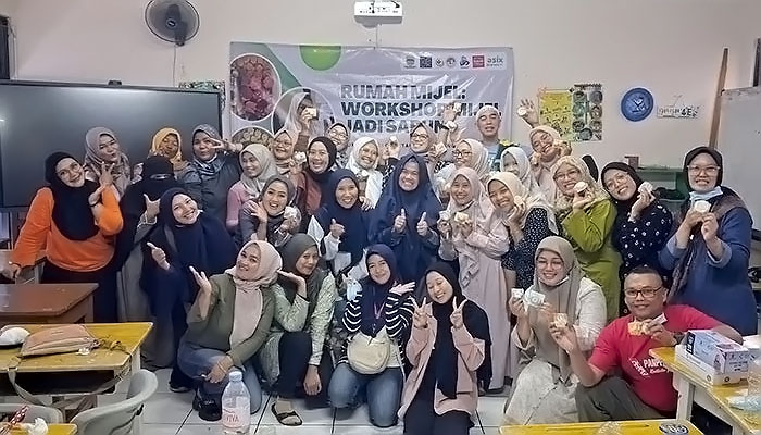 Mengubah Minyak Jelantah menjadi Sabun Cuci Solusi Inovatif Forum Bandung Sehat dan SDN 050 Cibiru -72510- (2)