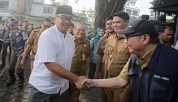 Tinjau Kelurahan Pelindung Hewan, Wali Kota Bandung Ingin Kesehatan Lingkungan Ditingkatkan -71310- (7)